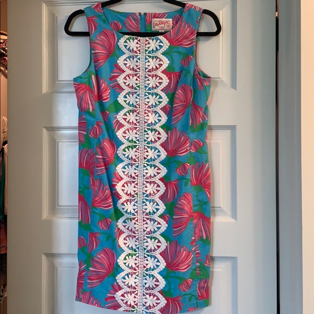 Lilly Pulitzer Originals Kissue Shift - size 4